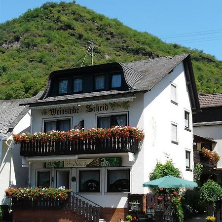 Pension / Ferienwohnungen Scheid Kestert ภายนอก รูปภาพ
